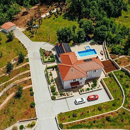 4 Bedroom Lovely In Poljica Imotska
